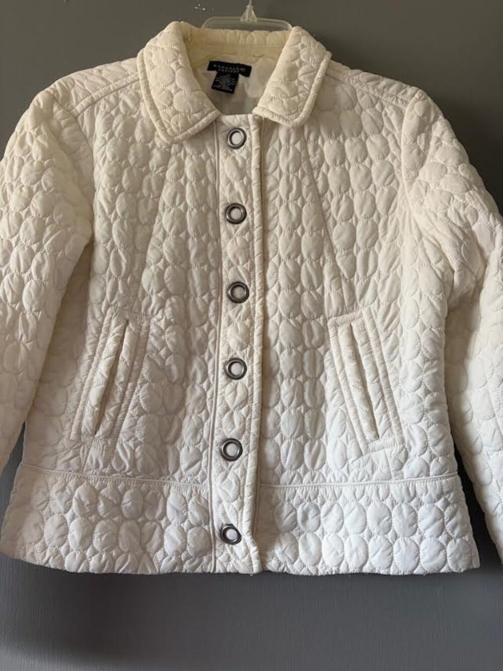 Rafaella White quilted Jacket SIZE M Petite